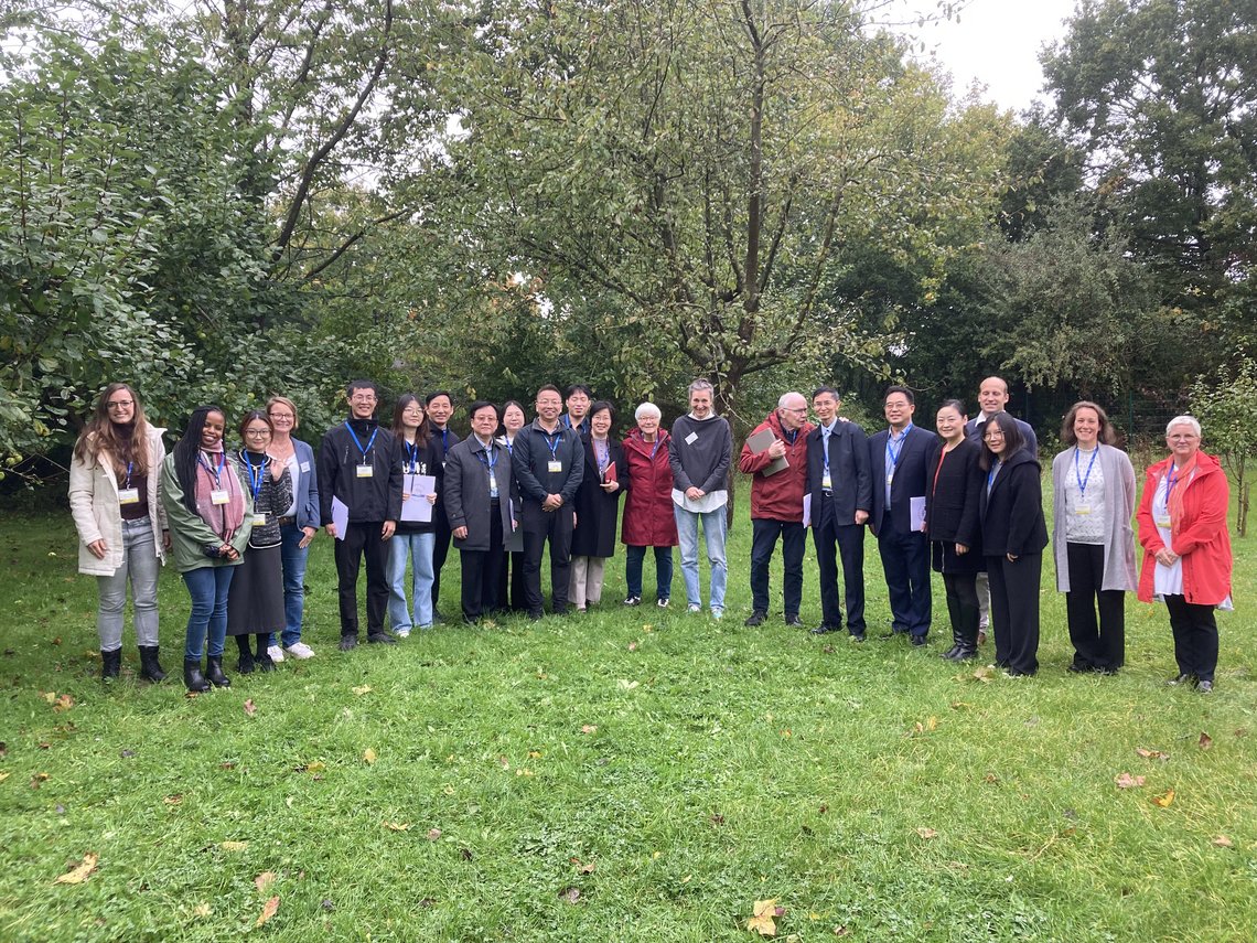 Delegation im Schulgarten